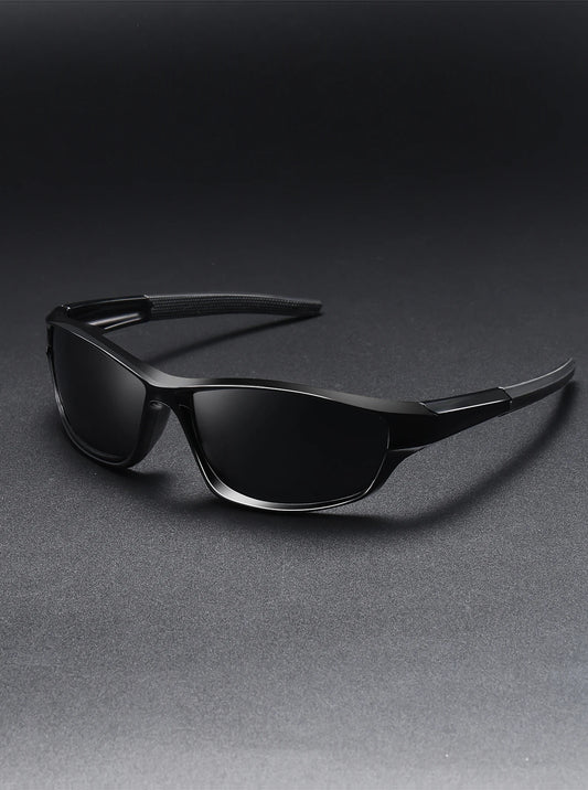 Classic retro fashion glasses, unisex, easy to carry, PC material, durable.